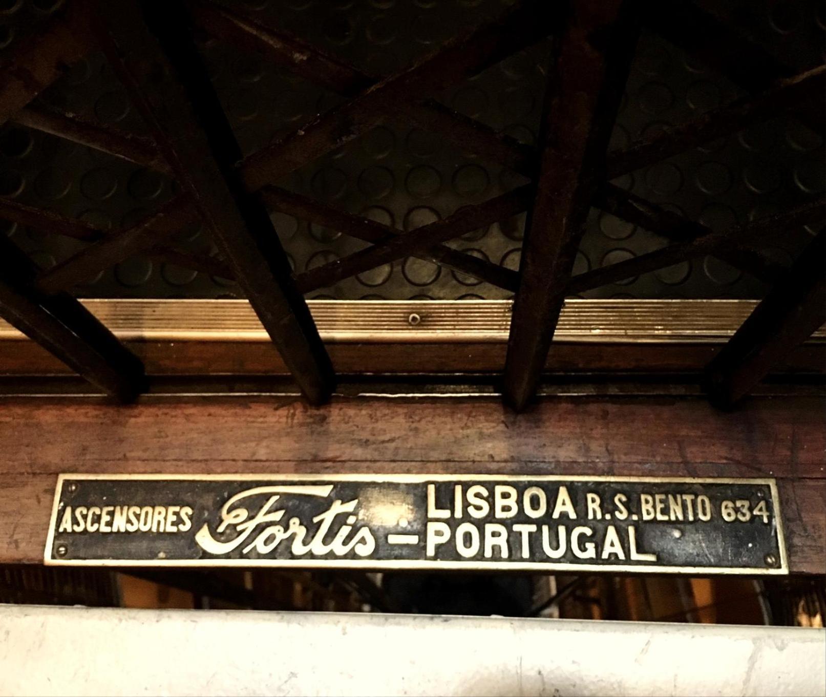 That Place For U - Vintage Lisbona